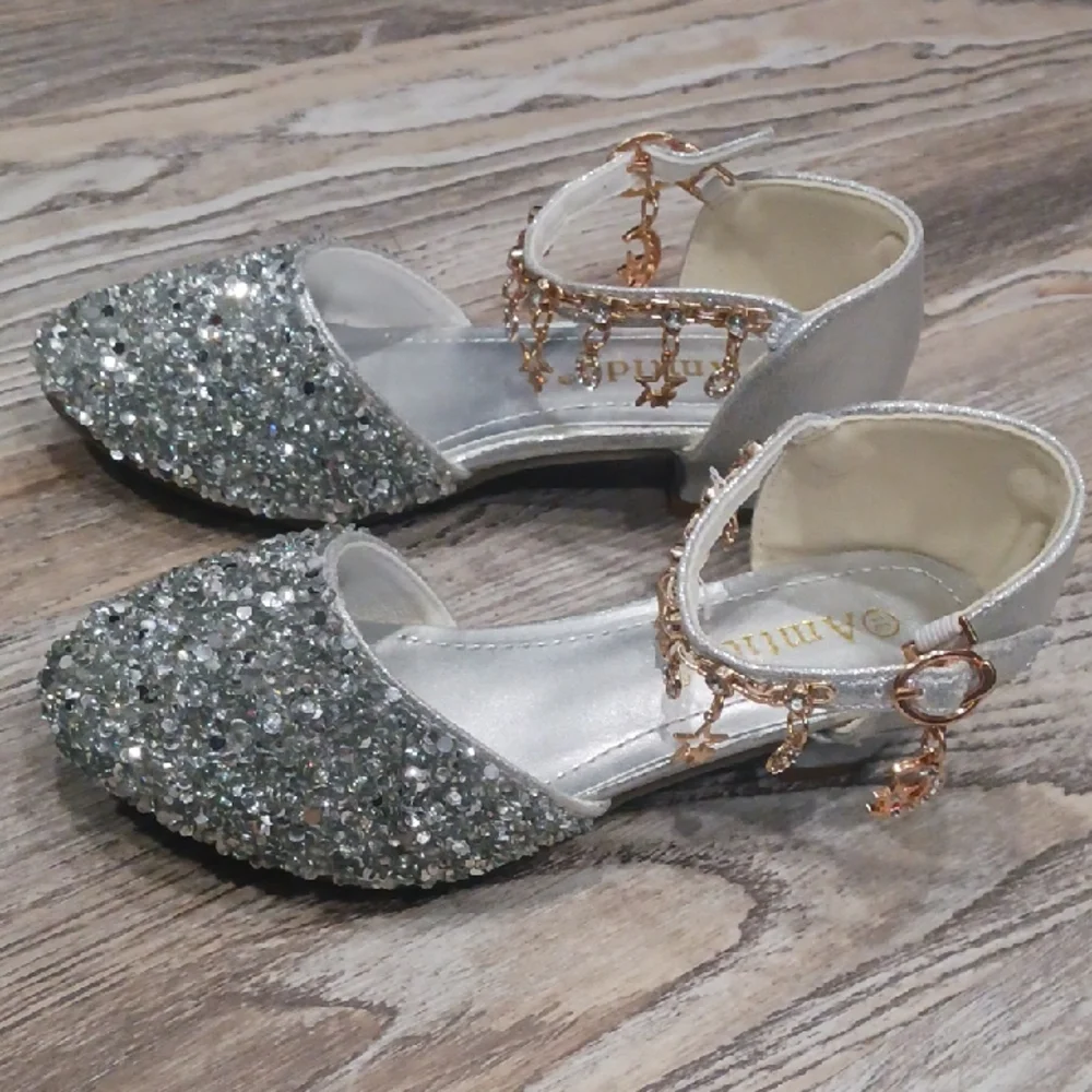 K KOMFORME Girls Low Heeled Dress Shoes Rhinestone Princess Wedding Flower Girl